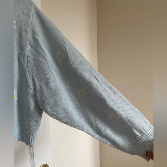 Daisy embroidered sweater - Picture 4 of 4